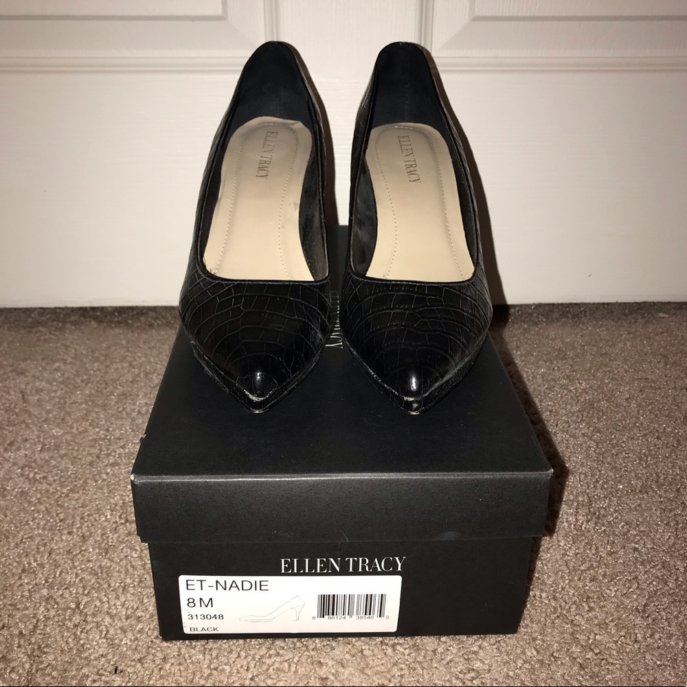 Ellen Tracy Nadie Platform High Heel in Snakeskin